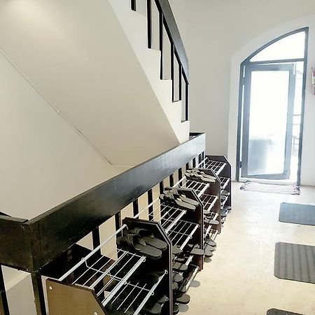 Seek Sleep Hostel Bangkok Bagian luar foto