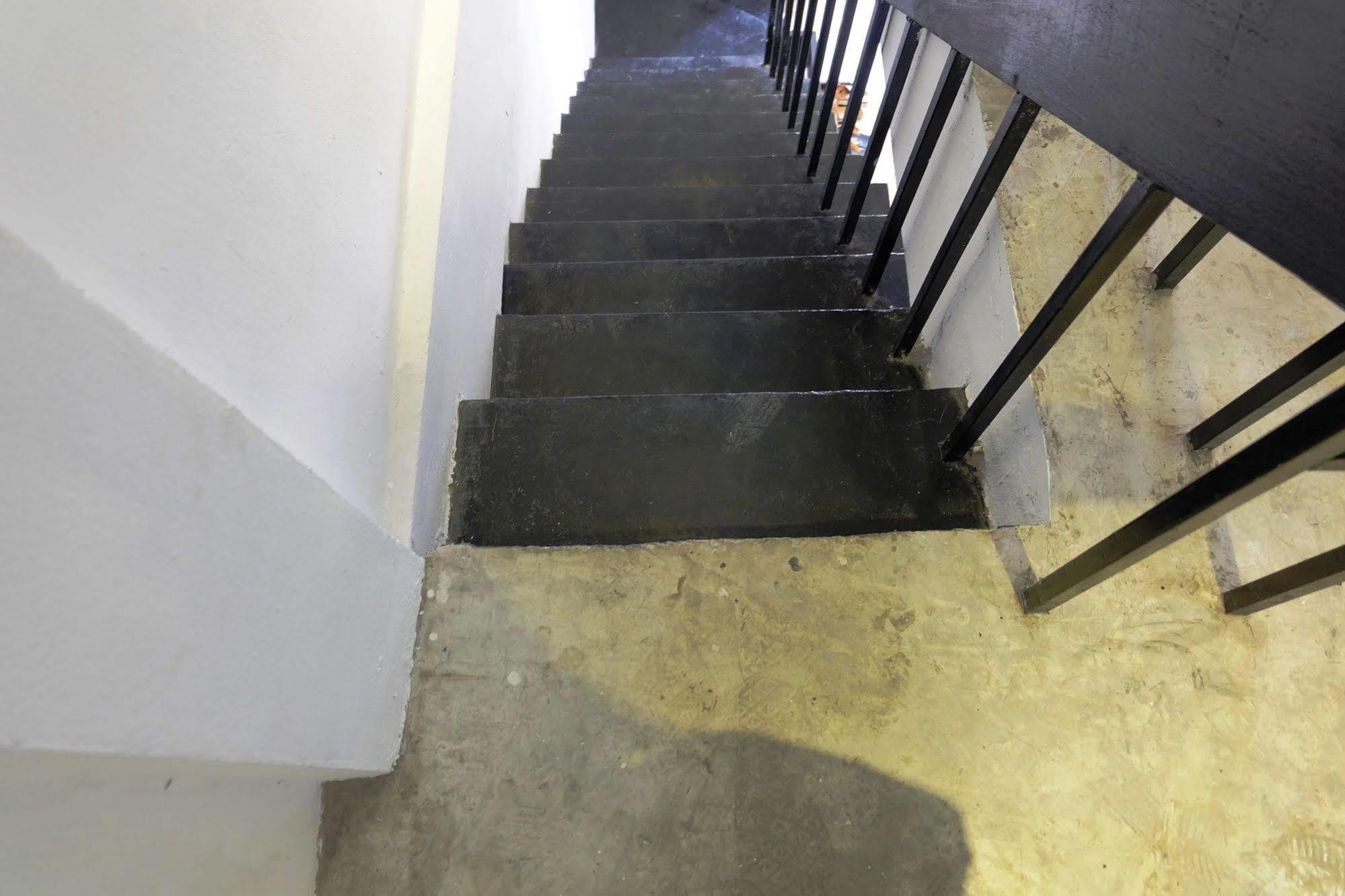 Seek Sleep Hostel Bangkok Bagian luar foto